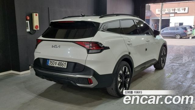 Kia Sportage 2022 — photo 2