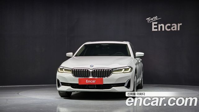 BMW 5-Series 2023 — photo 3