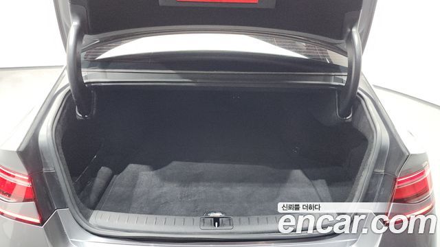 Genesis G90 2023 — photo 20