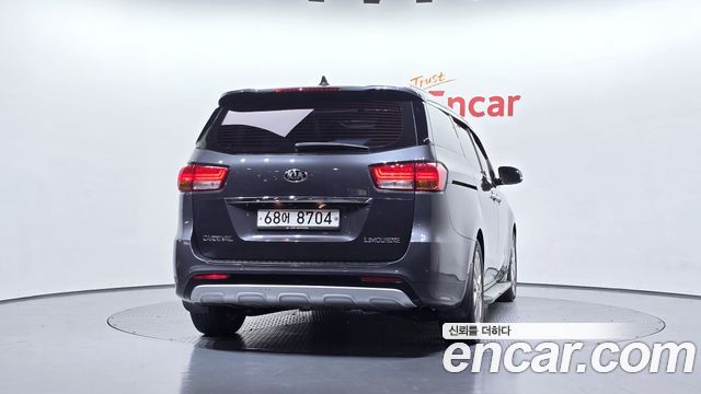 Kia Canival 2016 — photo 4