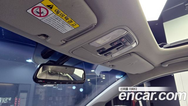 Kia Canival 2016 — photo 20