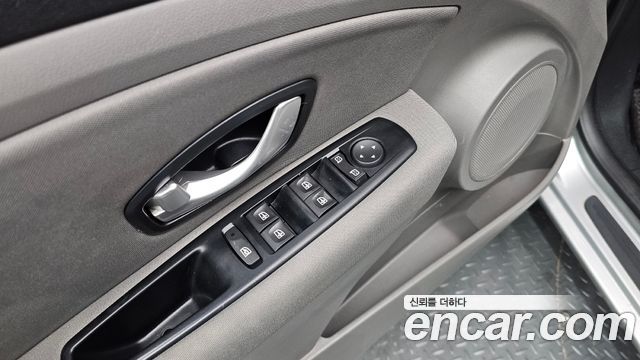 Renault Korea SM3 2010 — photo 18