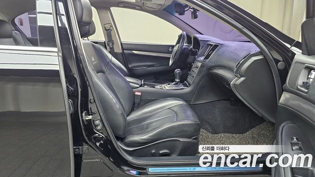 Infiniti G 2011 — photo 11