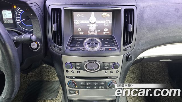 Infiniti G 2011 — photo 16