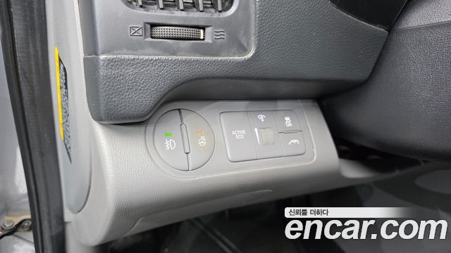 Hyundai Starex 2018 — photo 13