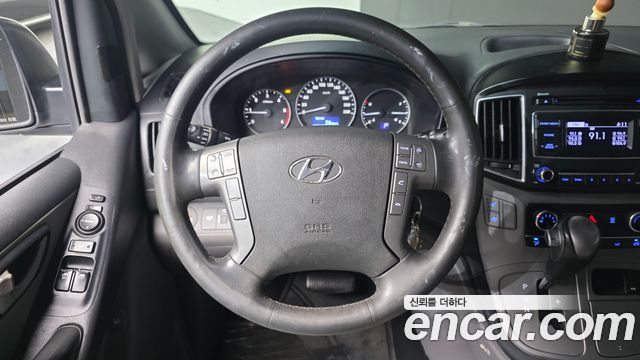 Hyundai Starex 2018 — photo 14