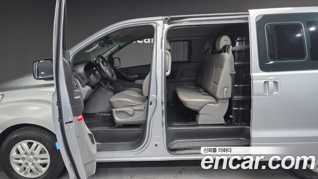 Hyundai Starex 2018 — photo 18