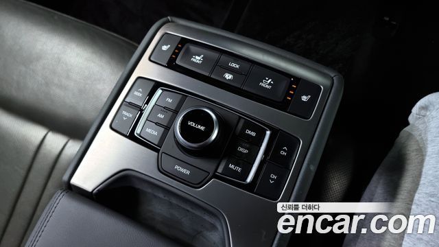 Hyundai Genesis 2015 — photo 17