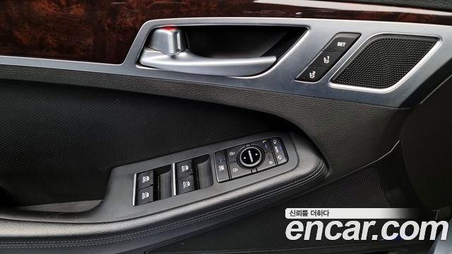 Hyundai Genesis 2015 — photo 18
