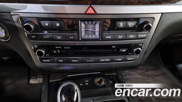 Hyundai Genesis 2015 — photo 19