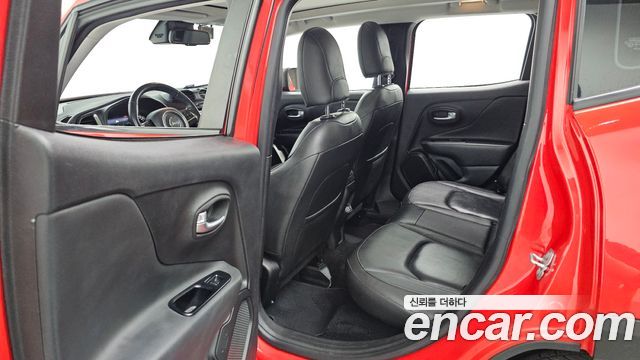 Jeep Renegade 2021 — photo 12