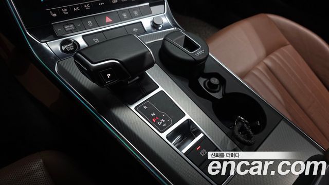 Audi A6 2021 — photo 9