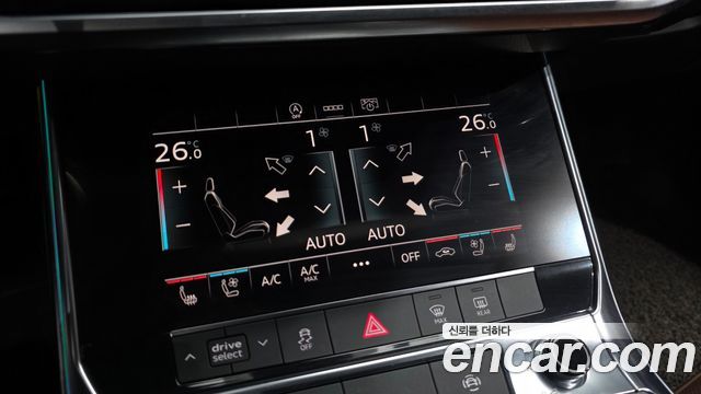 Audi A6 2021 — photo 17