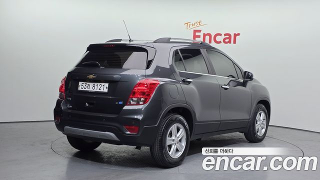 Chevrolet Korea Trax 2018 — photo 2