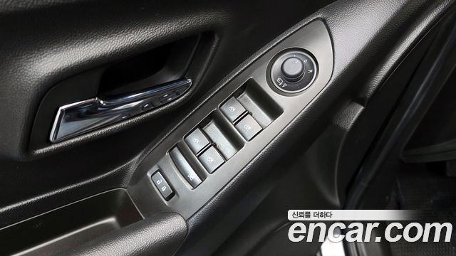 Chevrolet Korea Trax 2018 — photo 11