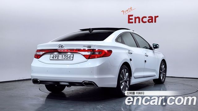 Hyundai Grandeur 2015 — photo 2