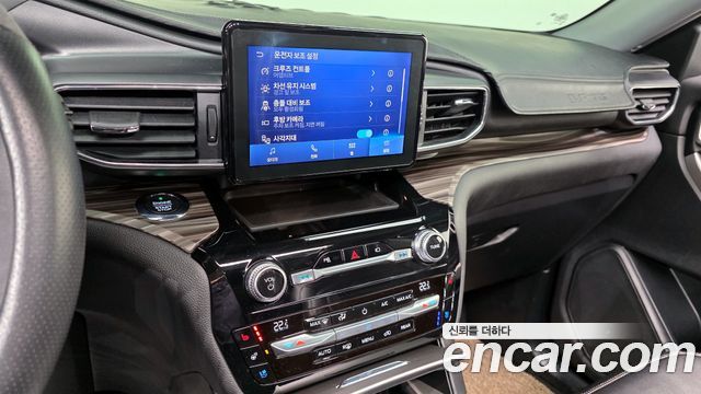 Ford Explorer 2021 — photo 14