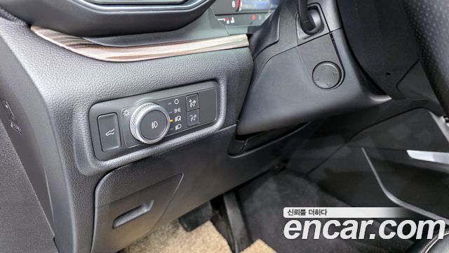 Ford Explorer 2021 — photo 17