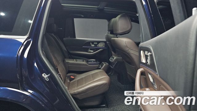 Mercedes-Benz GLS-Class 2022 — photo 12