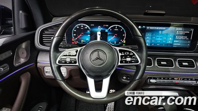 Mercedes-Benz GLS-Class 2022 — photo 13