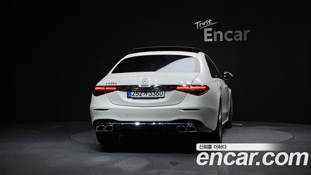Mercedes-Benz S-Class 2023 — photo 4