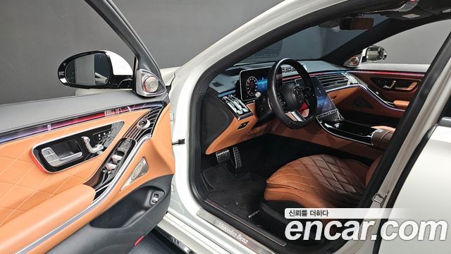 Mercedes-Benz S-Class 2023 — photo 11