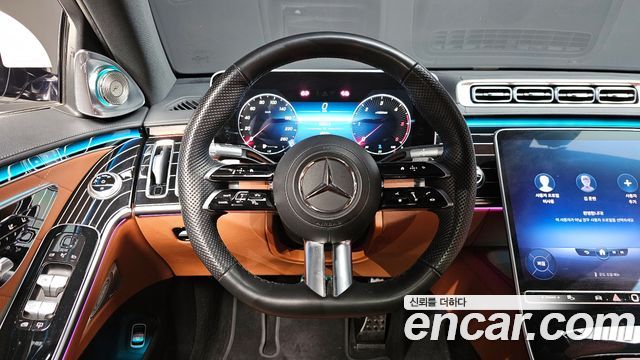 Mercedes-Benz S-Class 2023 — photo 13