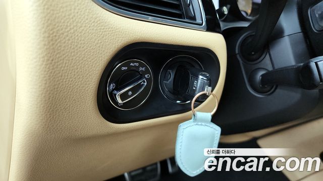 Porsche Macan 2017 — photo 16