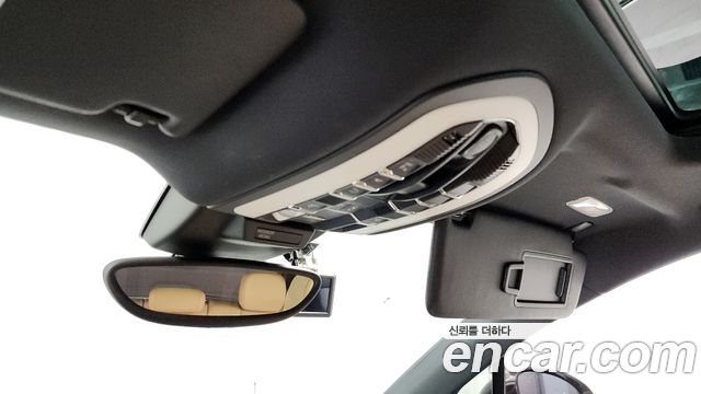 Porsche Macan 2017 — photo 17