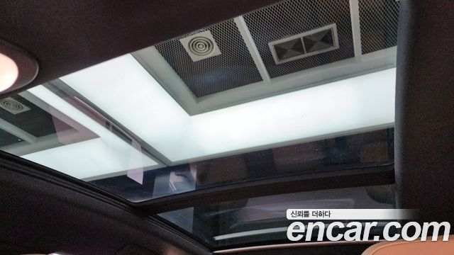 Porsche Macan 2017 — photo 18