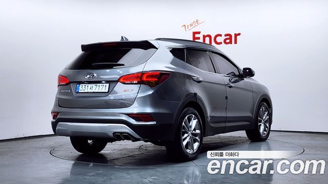 Hyundai Santafe 2016 — photo 2
