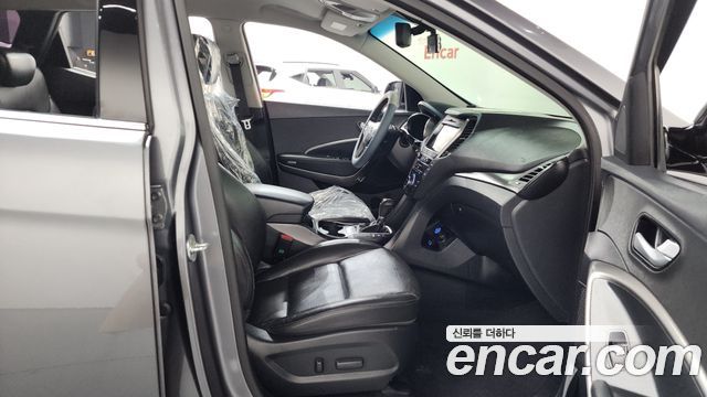 Hyundai Santafe 2016 — photo 11