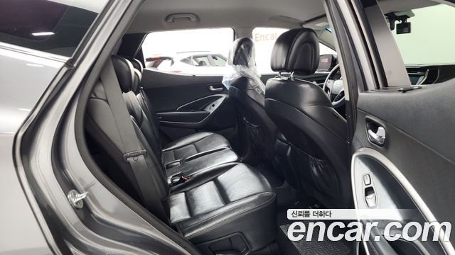 Hyundai Santafe 2016 — photo 12