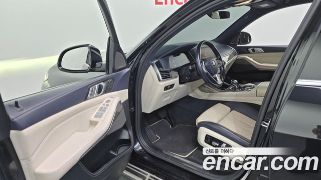 BMW X7 2019 — photo 10