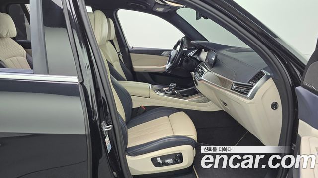 BMW X7 2019 — photo 11