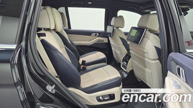 BMW X7 2019 — photo 12