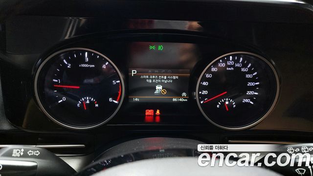 Kia Canival 2021 — photo 8