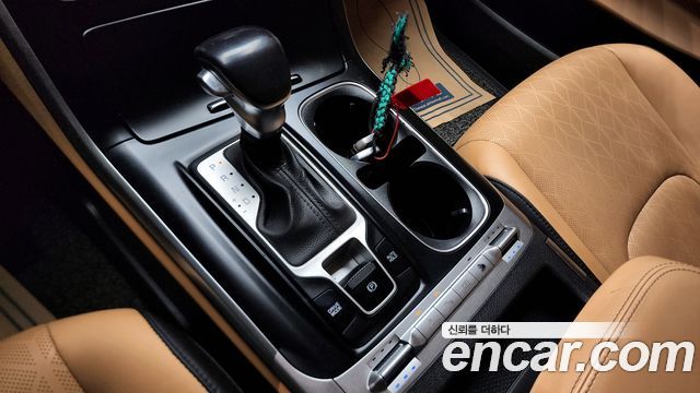 Kia Canival 2021 — photo 9