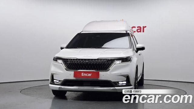 Kia Canival 2022 — photo 3