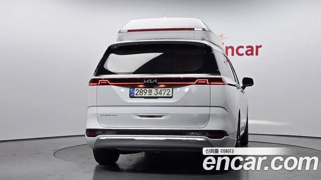 Kia Canival 2022 — photo 4