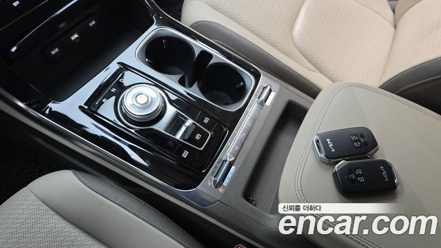 Kia Canival 2022 — photo 9