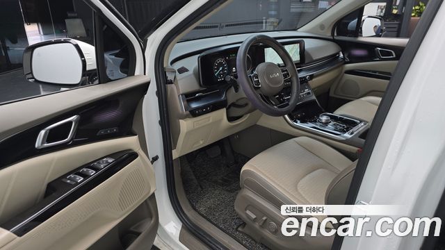 Kia Canival 2022 — photo 11