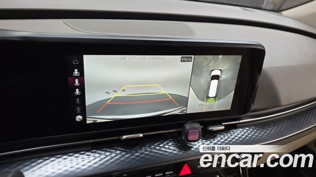 Kia Canival 2022 — photo 16
