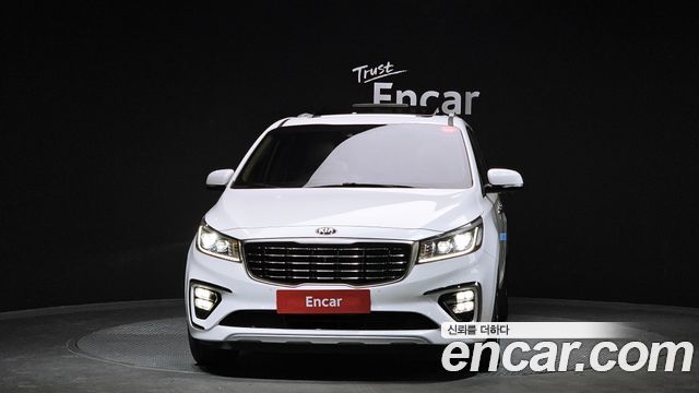 Kia Canival 2019 — photo 3