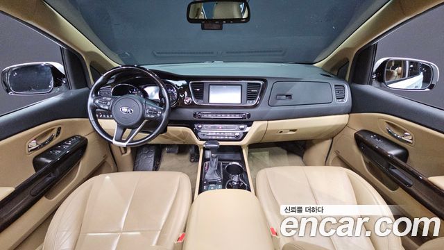 Kia Canival 2019 — photo 7