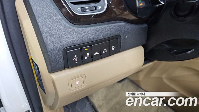 Kia Canival 2019 — photo 14