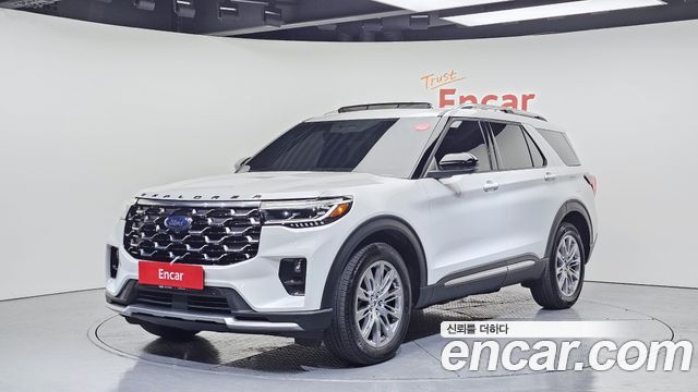 Ford Explorer 2025 — photo 1