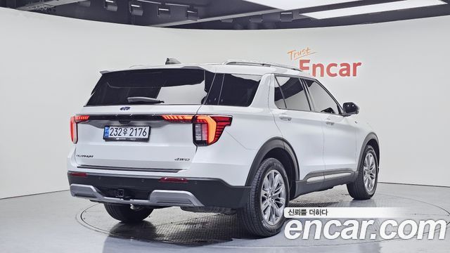 Ford Explorer 2025 — photo 2