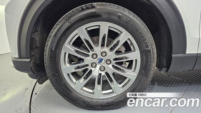 Ford Explorer 2025 — photo 5