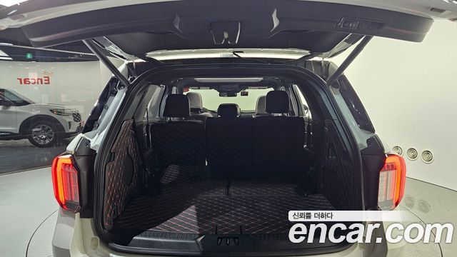 Ford Explorer 2025 — photo 20